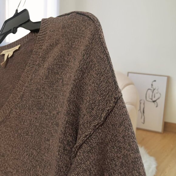 BCBGeneration Brown Tan Ribbed V-Neck Sweater, Exposed Seams, Size XXS - Cotton - Picture 8 of 16